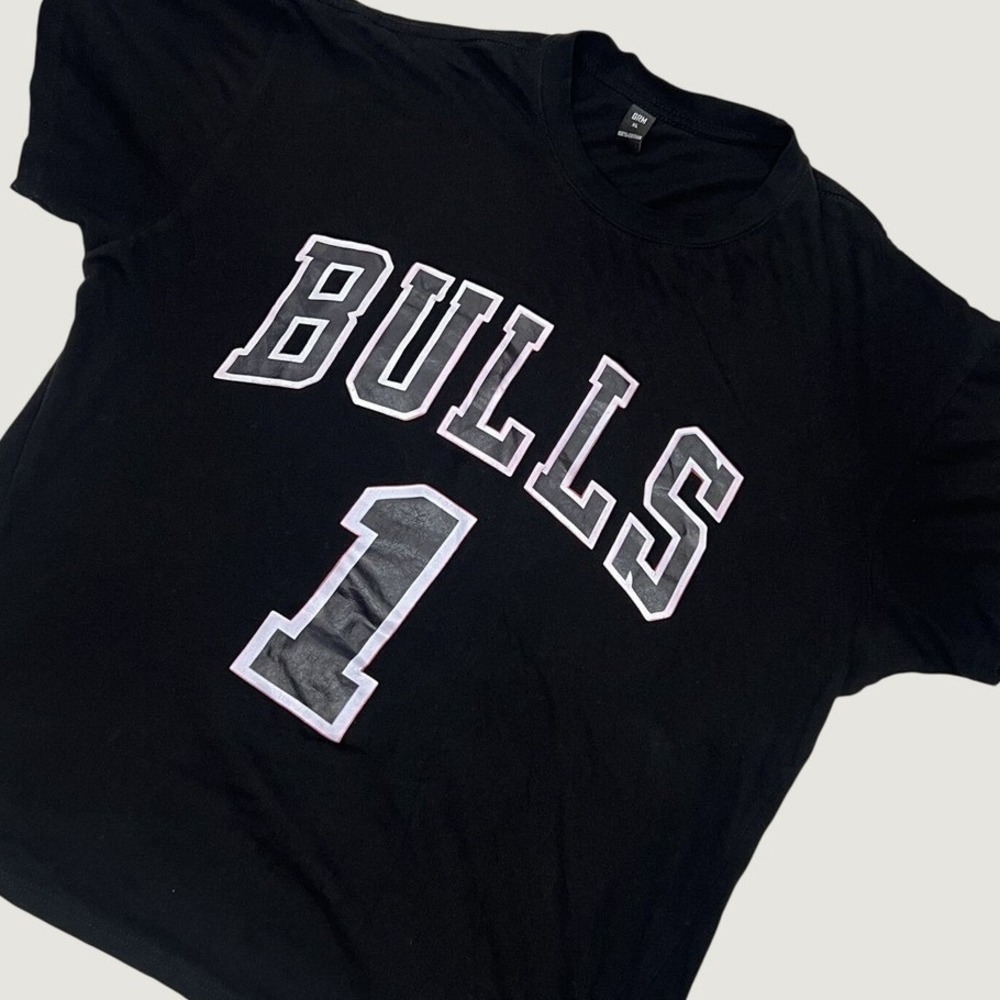 Chicago Bulls Mens XL Black Graphic T-Shirt Short Sleeve Cotton Bulls 1 Tee
